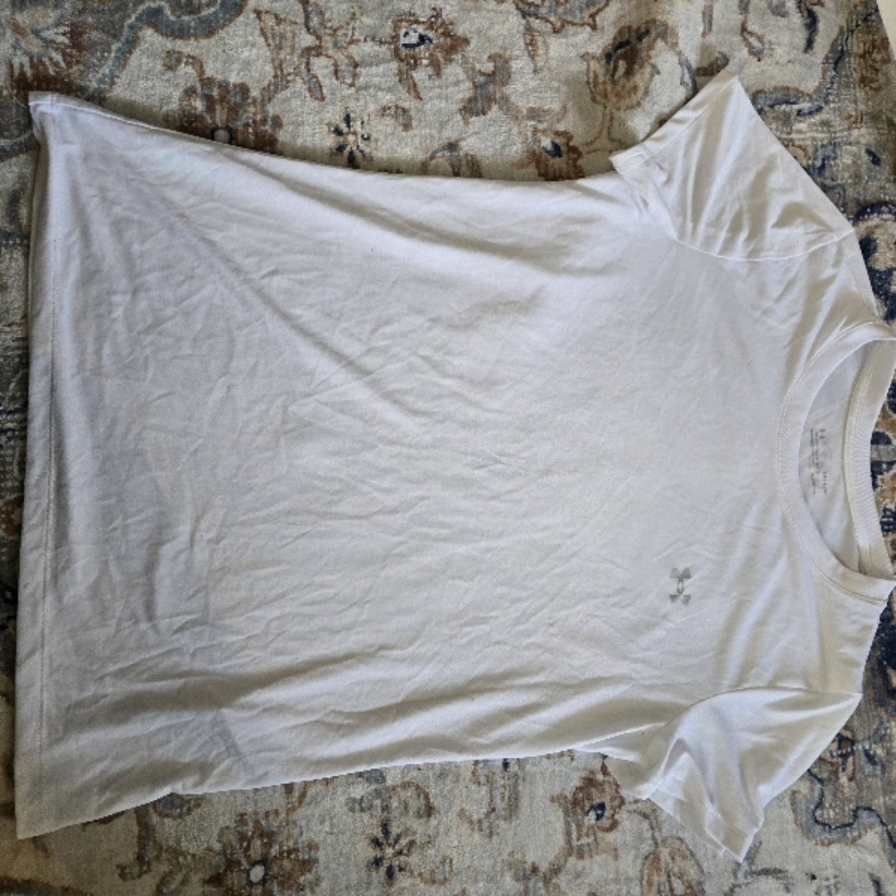 Under Armour White work out top